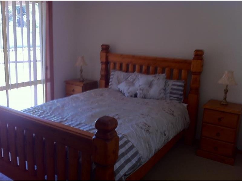 41 Saville Ave, Lavington NSW 2641