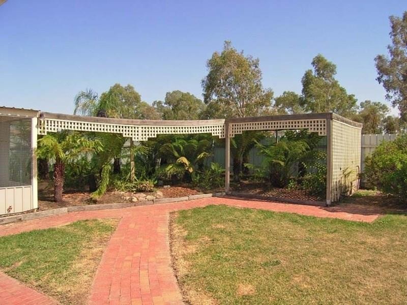 41 Saville Ave, Lavington NSW 2641
