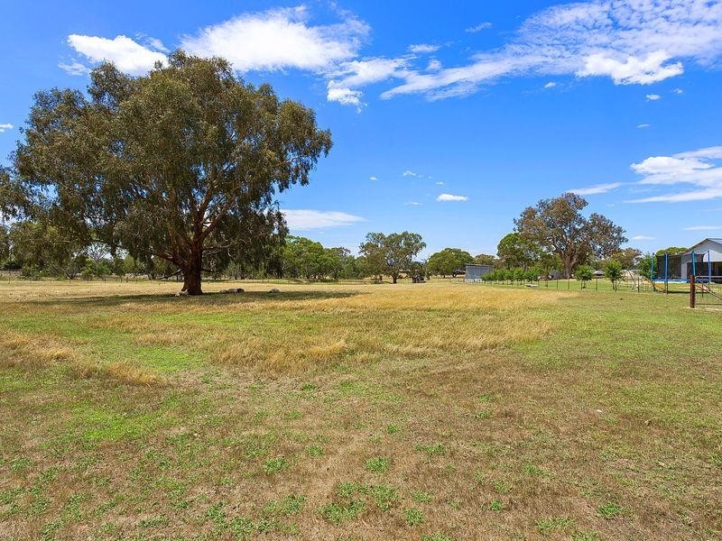 99 Greenwood Rd, Gerogery NSW 2642