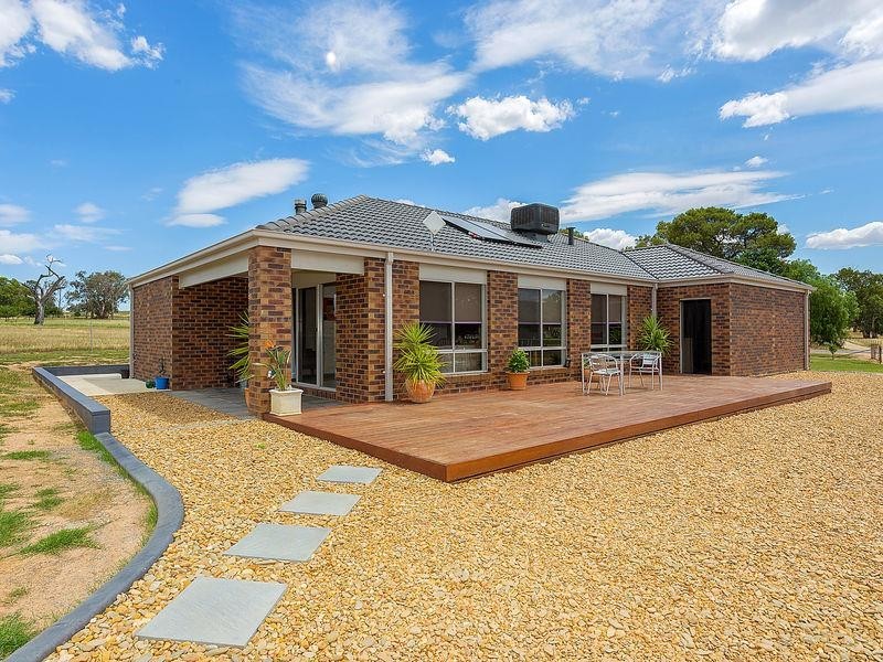 99 Greenwood Rd, Gerogery NSW 2642