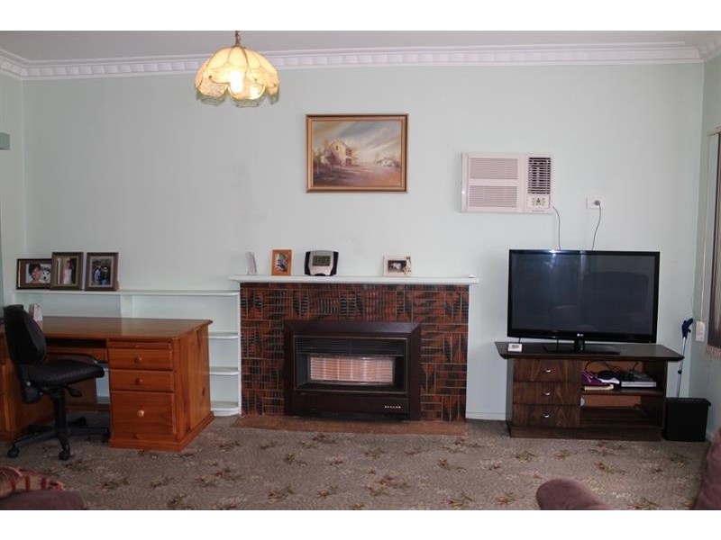 976 Tullimbar St, North Albury NSW 2640