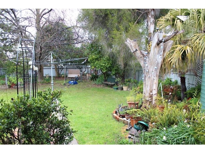 976 Tullimbar St, North Albury NSW 2640