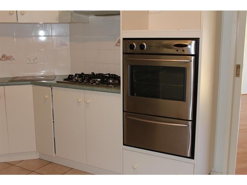 8 Queen St, Walla Walla NSW 2659