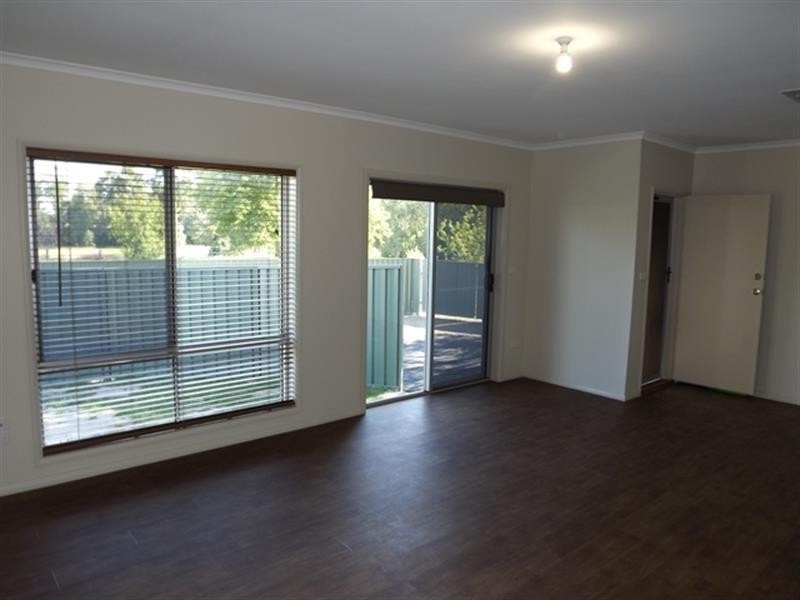 1, 2/483 Urana Rd, Lavington NSW 2641