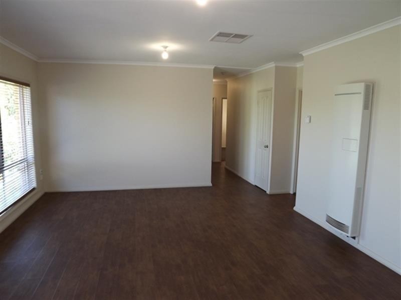 1, 2/483 Urana Rd, Lavington NSW 2641