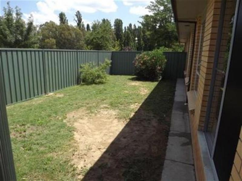 1, 2/483 Urana Rd, Lavington NSW 2641