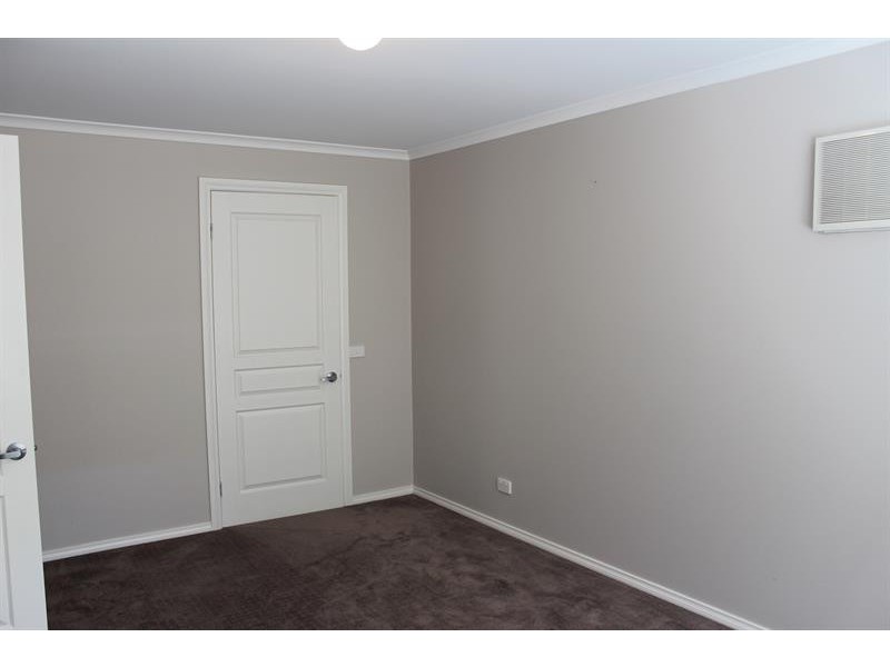 9/419 McDonald  Rd, Lavington NSW 2641