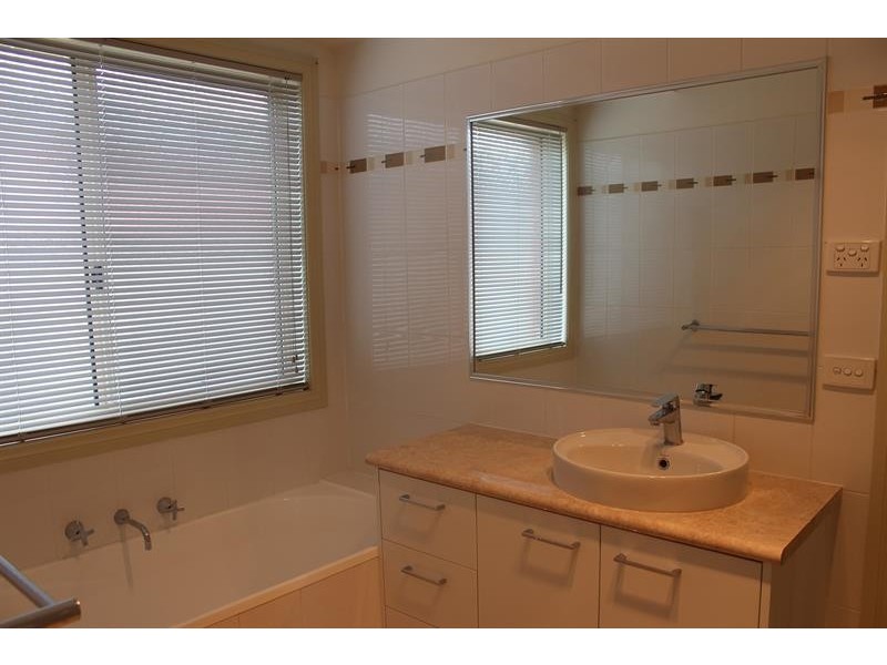 1/54 Grandview Terrace, East Albury NSW 2640