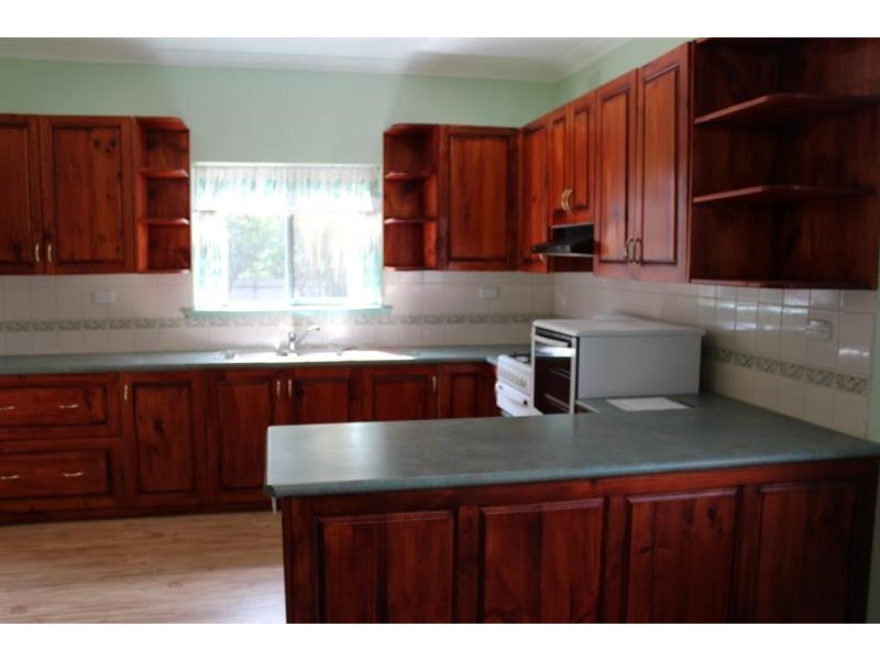 976 Tullimbar St, North Albury NSW 2640