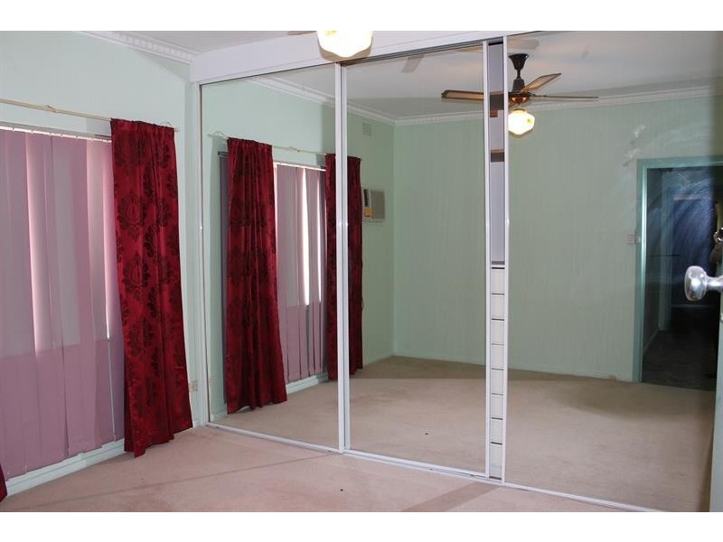 976 Tullimbar St, North Albury NSW 2640