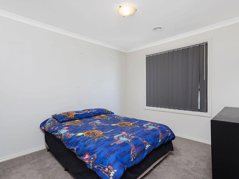 387 Griffith Rd, Lavington NSW 2641