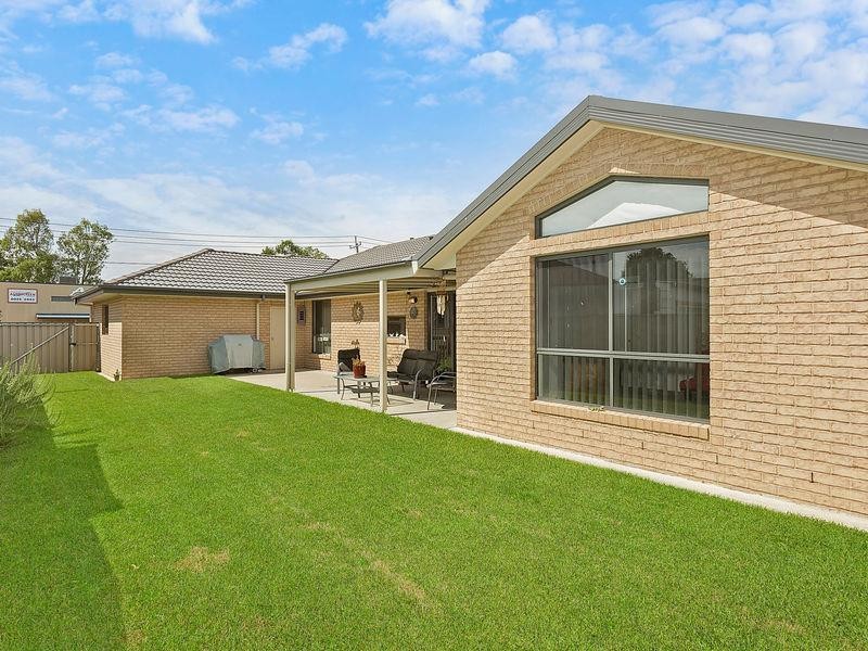 387 Griffith Rd, Lavington NSW 2641