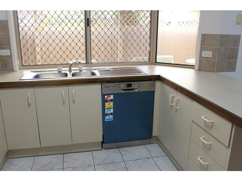 2/130 Borella Rd, East Albury NSW 2640