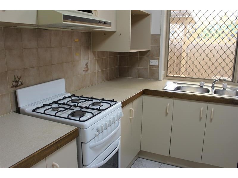 2/130 Borella Rd, East Albury NSW 2640