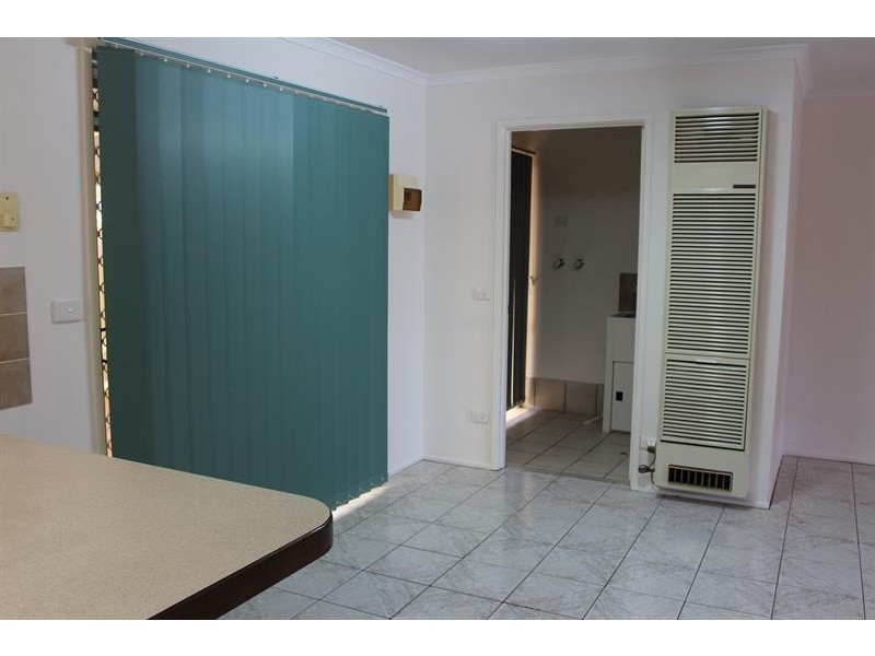 2/130 Borella Rd, East Albury NSW 2640