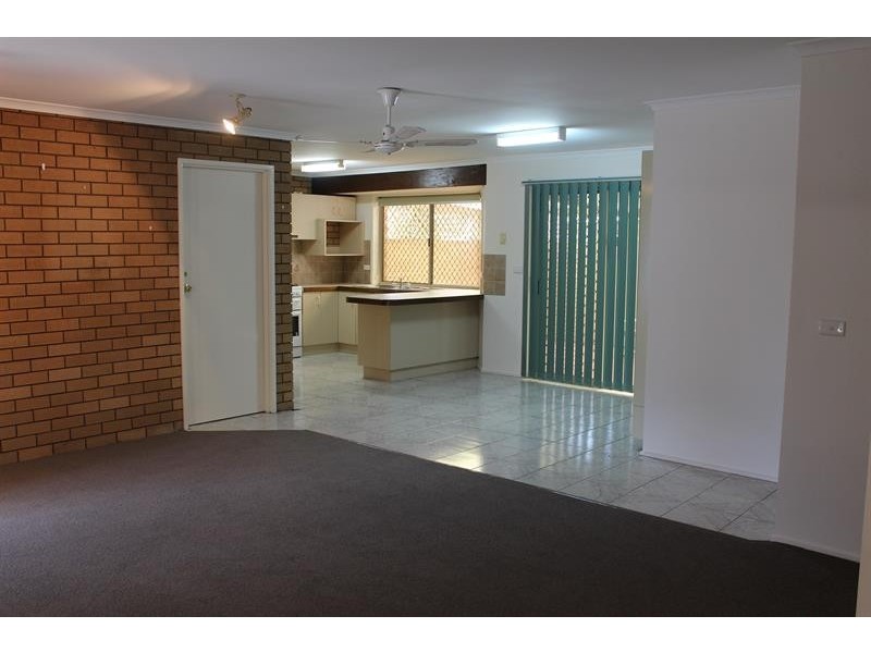 2/130 Borella Rd, East Albury NSW 2640