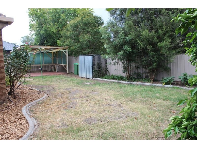 2/130 Borella Rd, East Albury NSW 2640