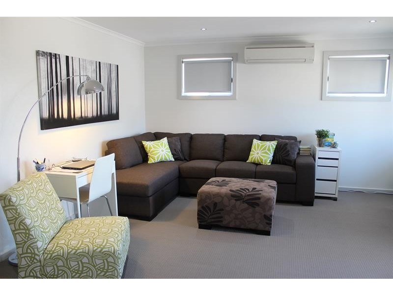 55/639 Kemp St, Lavington NSW 2641