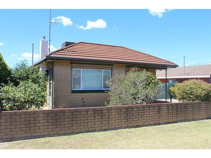 516 Kotthoff St, Lavington NSW 2641