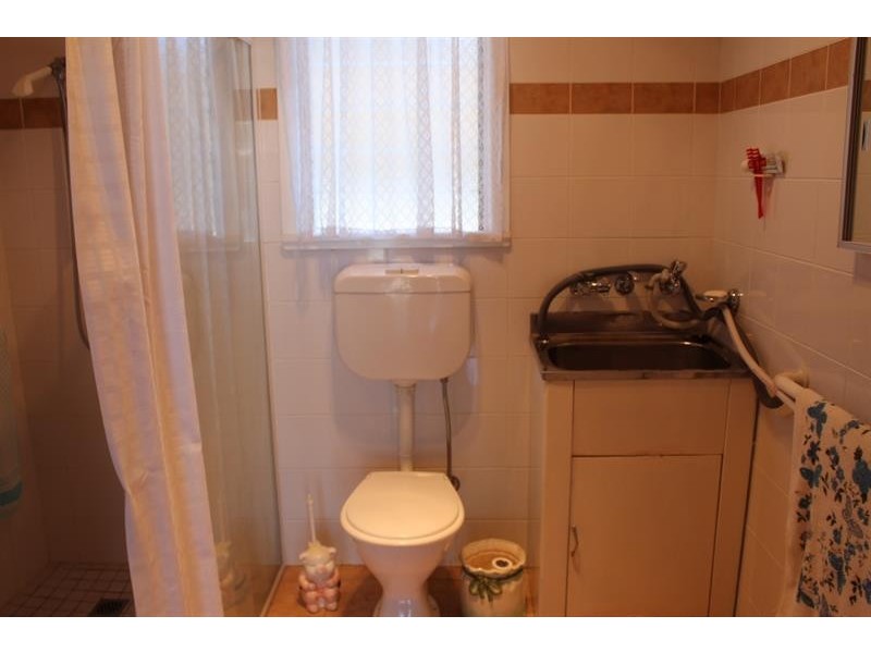 516 Kotthoff St, Lavington NSW 2641