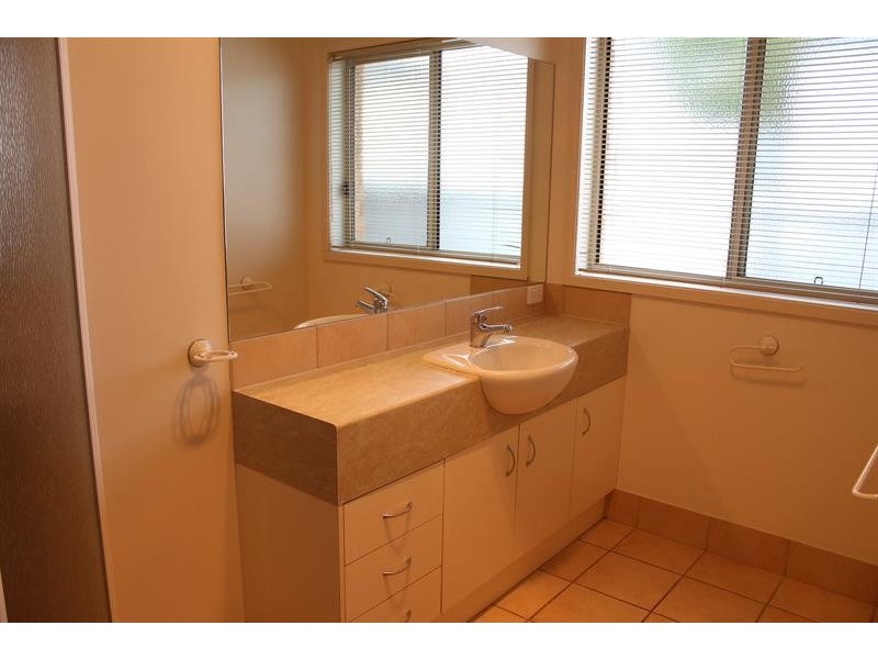 407 Logan Rd, North Albury NSW 2640