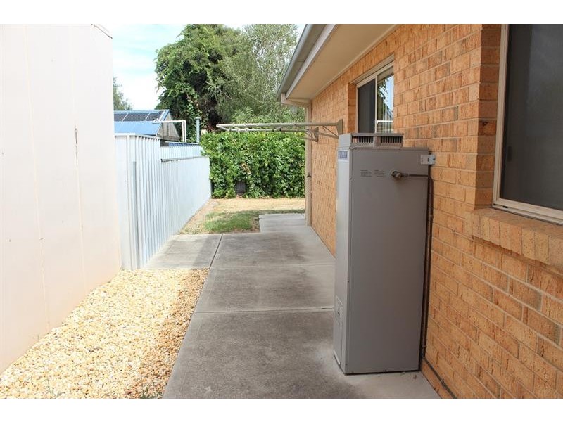 407 Logan Rd, North Albury NSW 2640