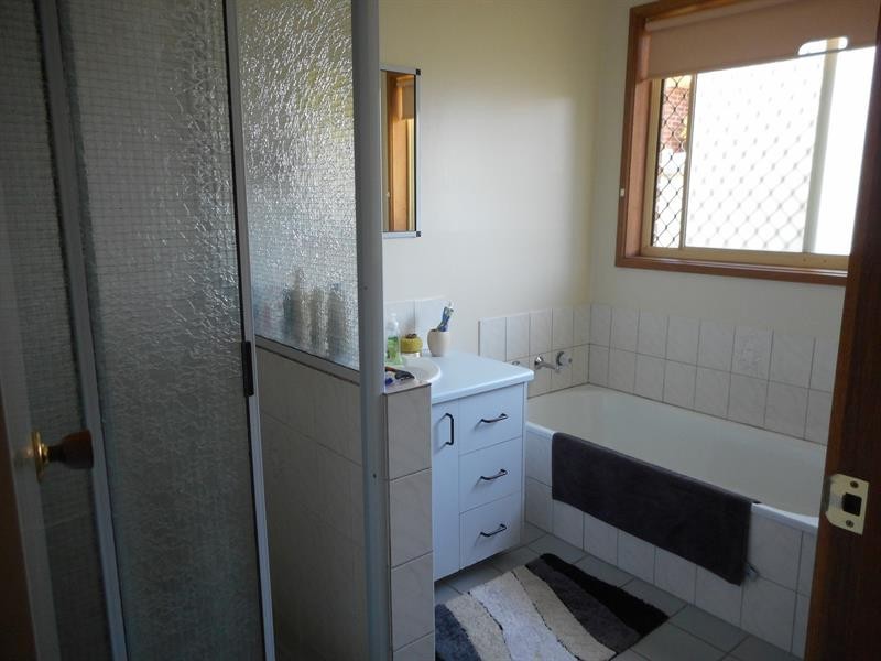 1/22 Harvey  Ct, North Albury NSW 2640