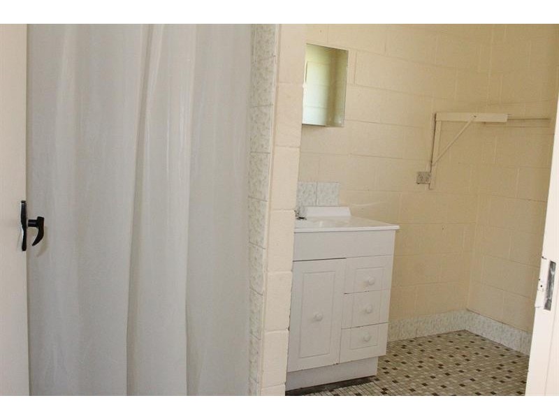 2/196 Plummer St, South Albury NSW 2640