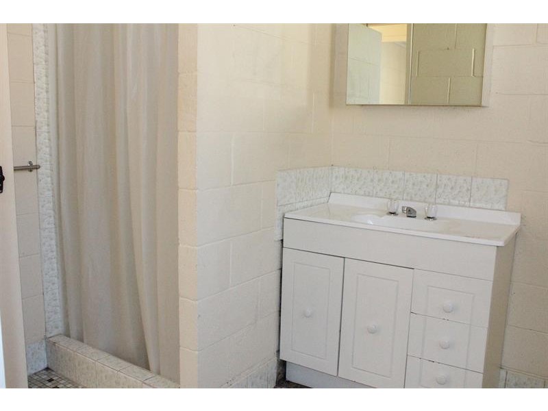 2/196 Plummer St, South Albury NSW 2640