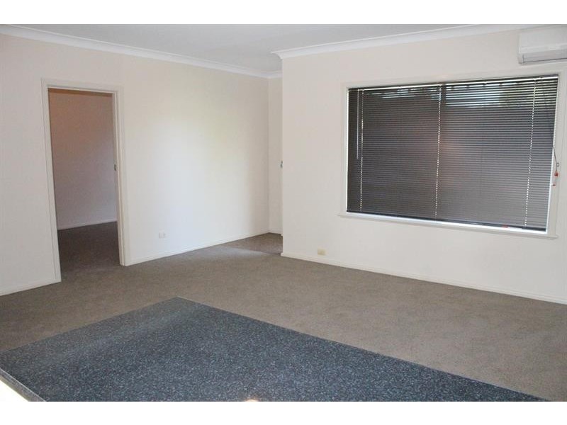 4/328 Eden St, Lavington NSW 2641