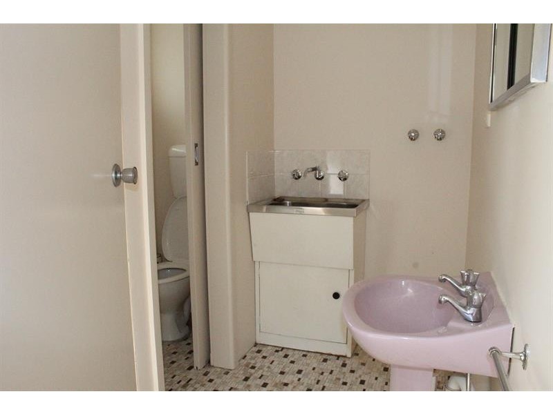 4/328 Eden St, Lavington NSW 2641