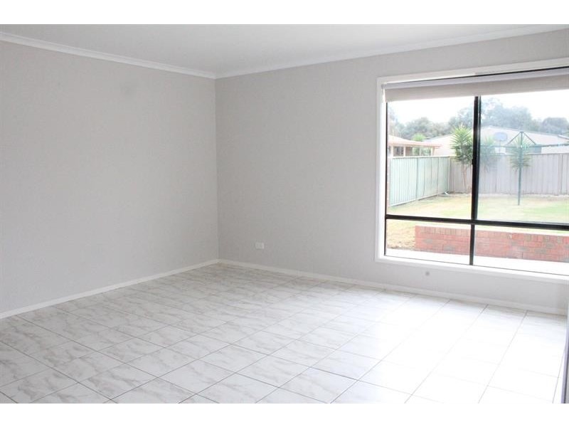 8 Quandong Rd, Thurgoona NSW 2640