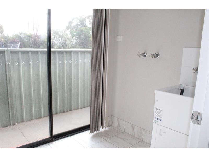 8 Quandong Rd, Thurgoona NSW 2640