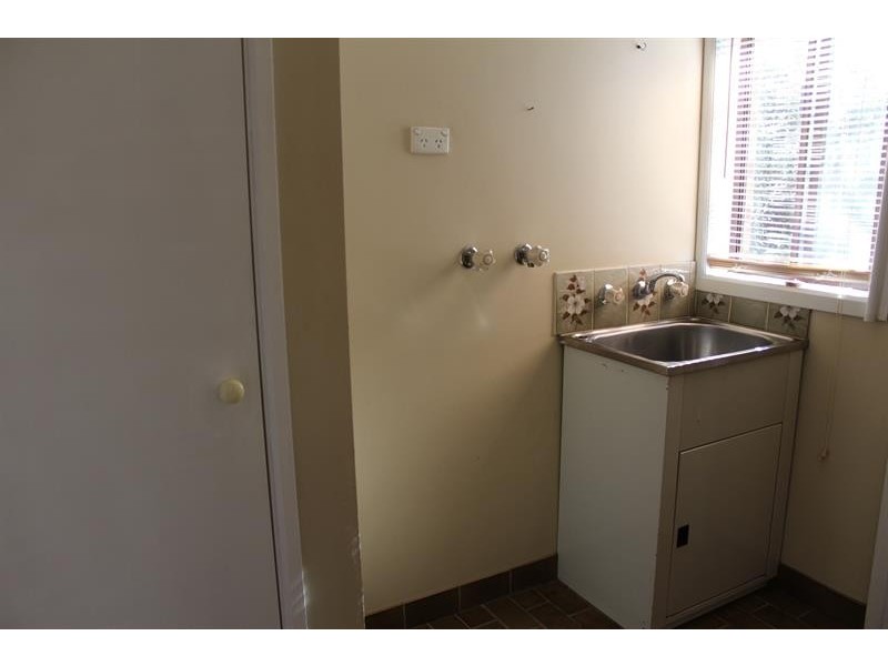 2/424 Kaylock  Rd, Lavington NSW 2641