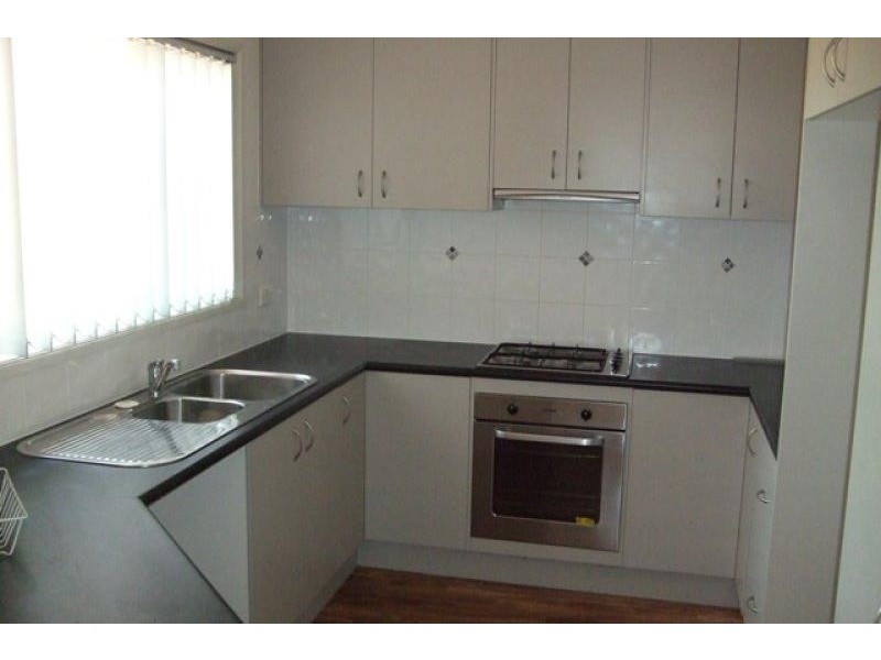 55 Kurrajong Cres, West Albury NSW 2640