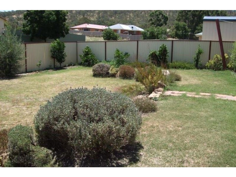 55 Kurrajong Cres, West Albury NSW 2640