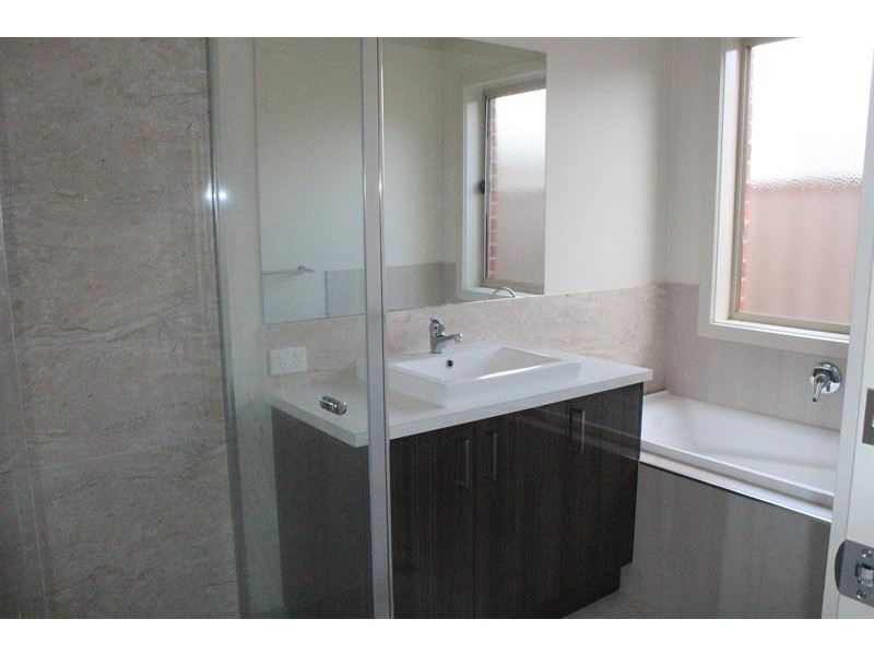 6 Anna Ct, North Albury NSW 2640