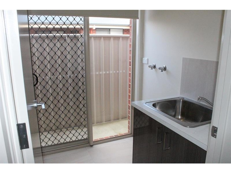 6 Anna Ct, North Albury NSW 2640