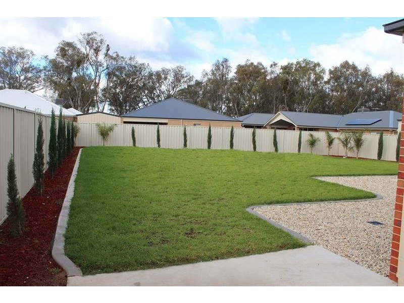 6 Anna Ct, North Albury NSW 2640