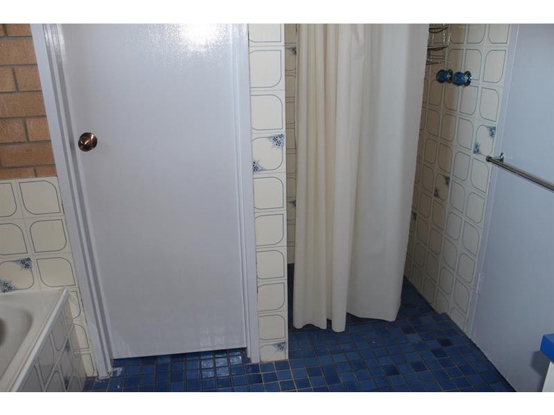 23/604 Hague St, Lavington NSW 2641