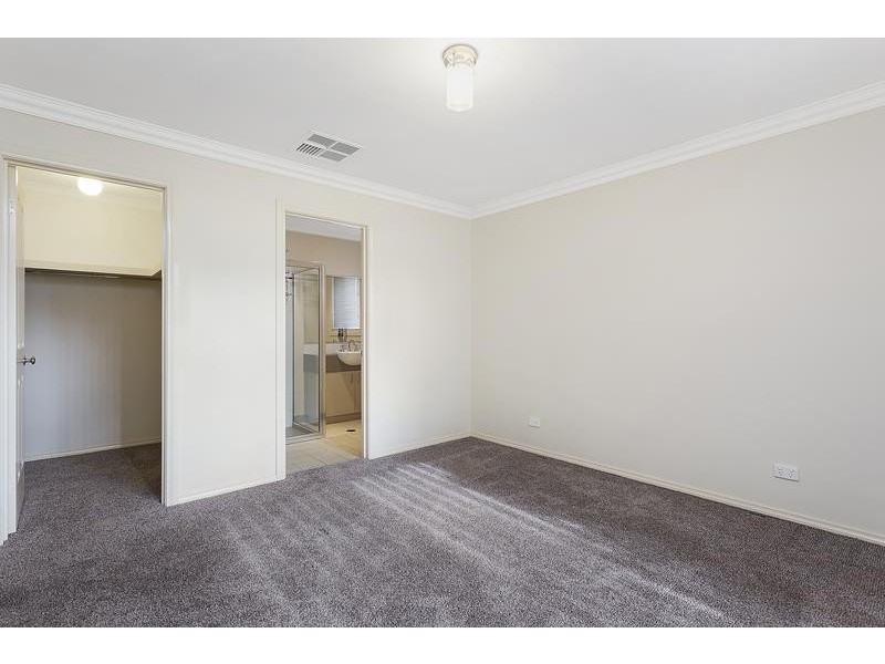 7 Wills Ct, Thurgoona NSW 2640
