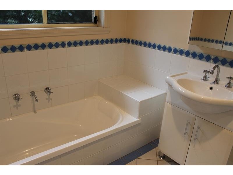 2/41 Harmer St, Glenroy NSW 2640