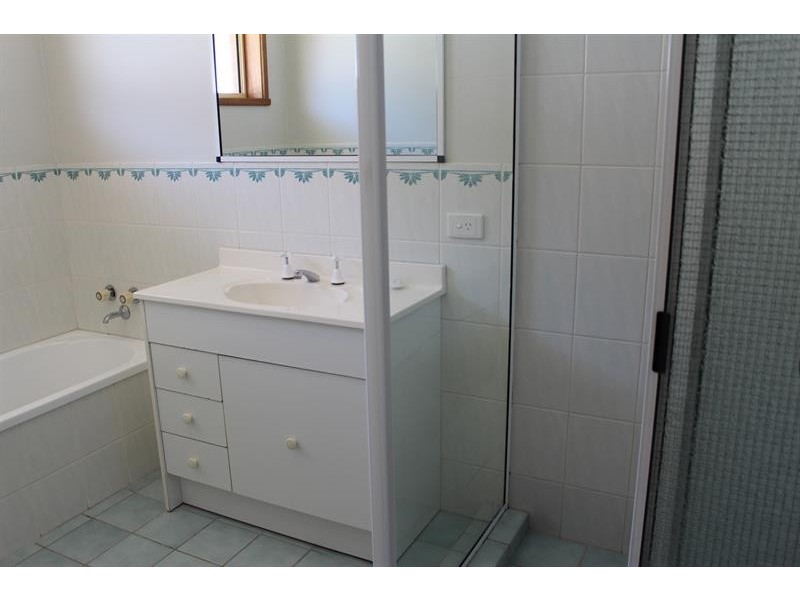 1/30 Harvey Ct, Glenroy NSW 2640