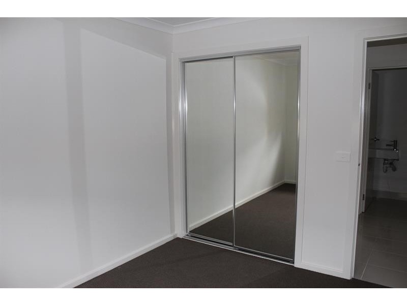 19 Brookfields  Mews, Lavington NSW 2641