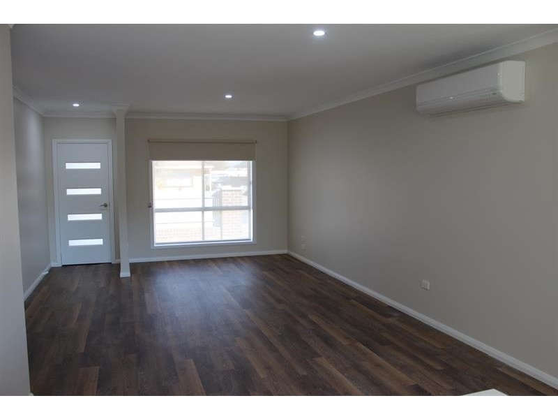 504 McDonald Rd, Lavington NSW 2641