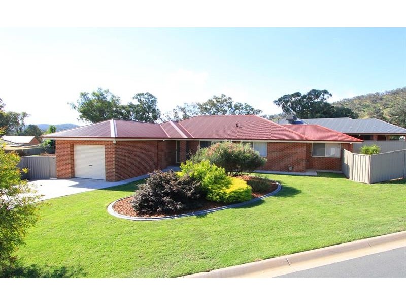 6 Almurta Ct, Springdale Heights NSW 2641