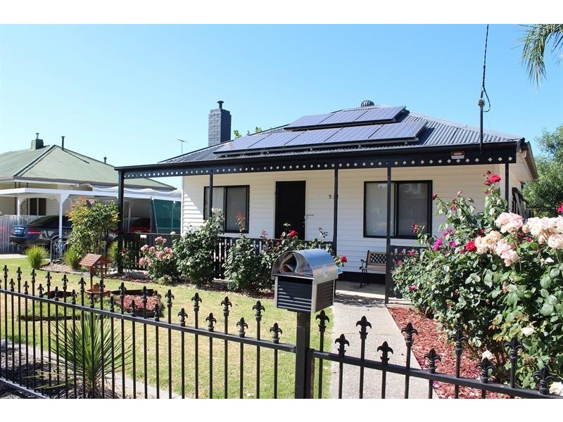 531 Comans  Avenue, Lavington NSW 2641