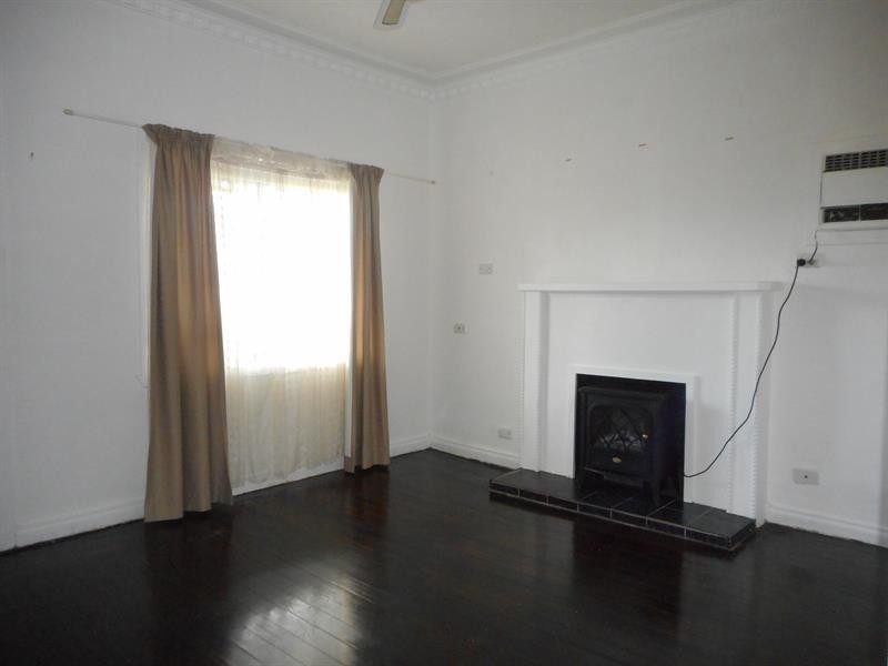 531 Comans  Avenue, Lavington NSW 2641