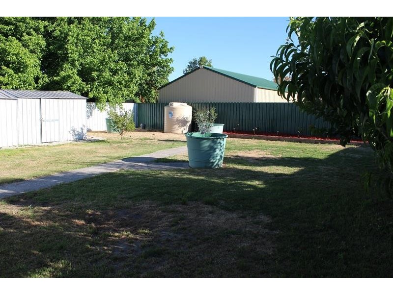 531 Comans  Avenue, Lavington NSW 2641