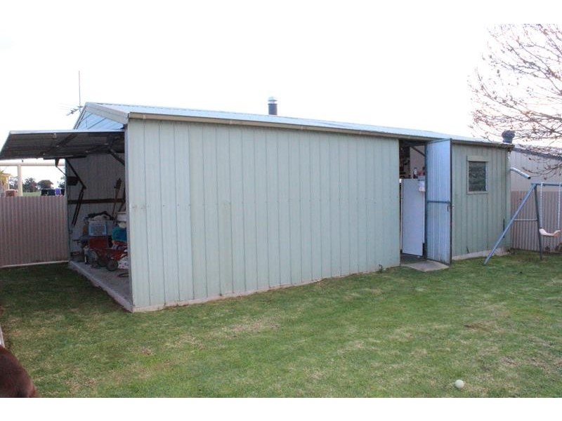 121 Commercial St, Walla Walla NSW 2659